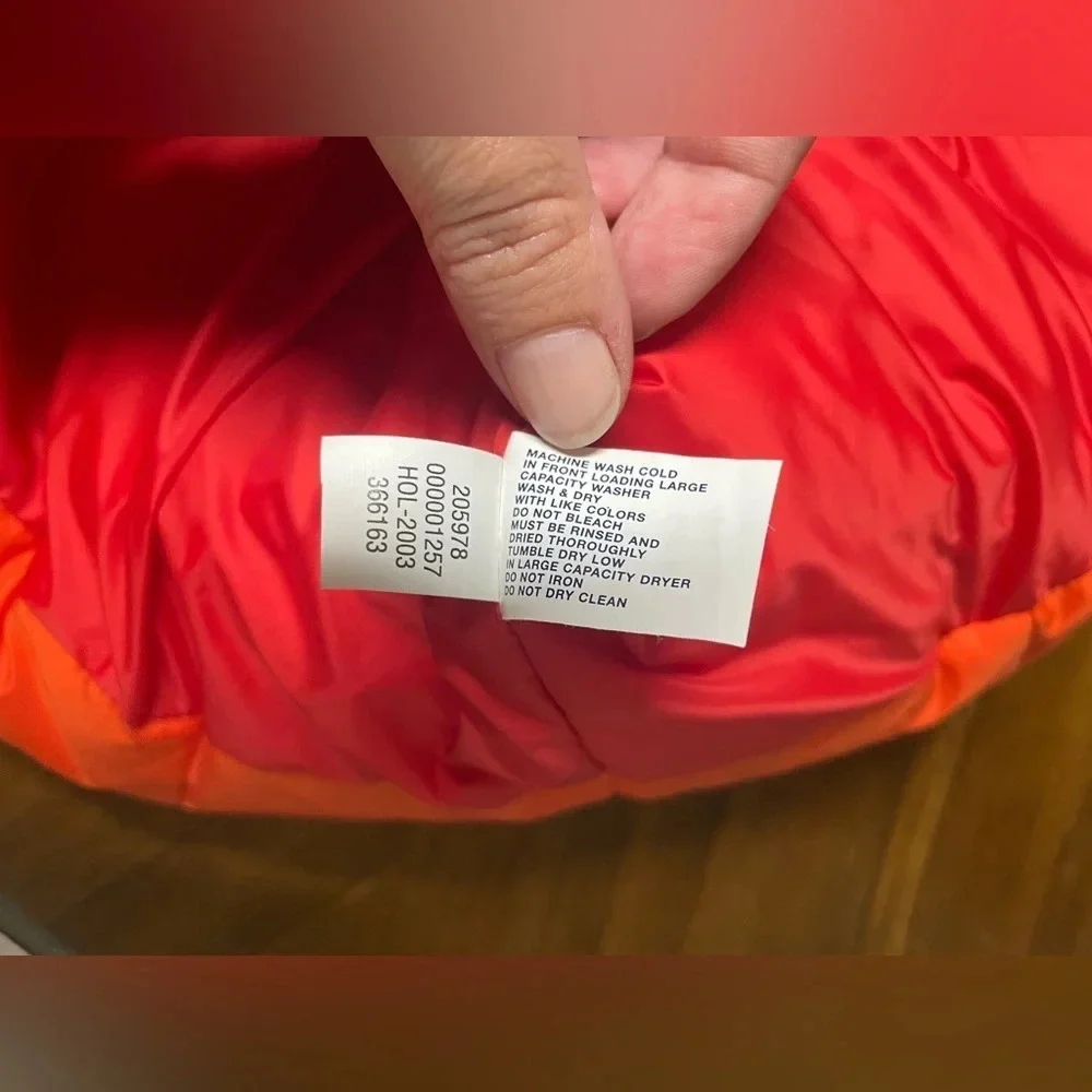 Vintage Y2K GAP Bright Orange Nylon Down Quilted Puffer Vest Size Large - Picture 8 of 10